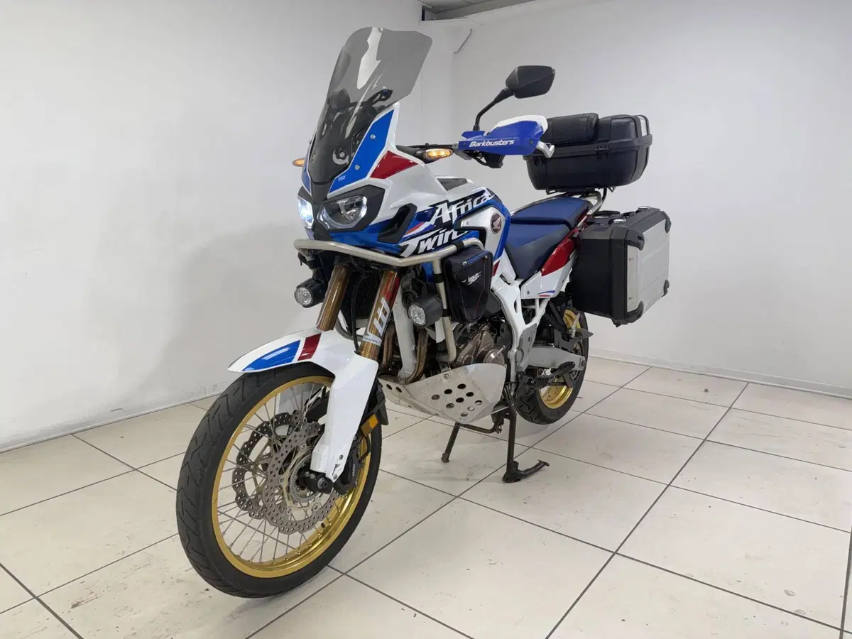 Honda Africa Twin CRF 1000L Adventure Sports DCT (2018 - 19) (2)