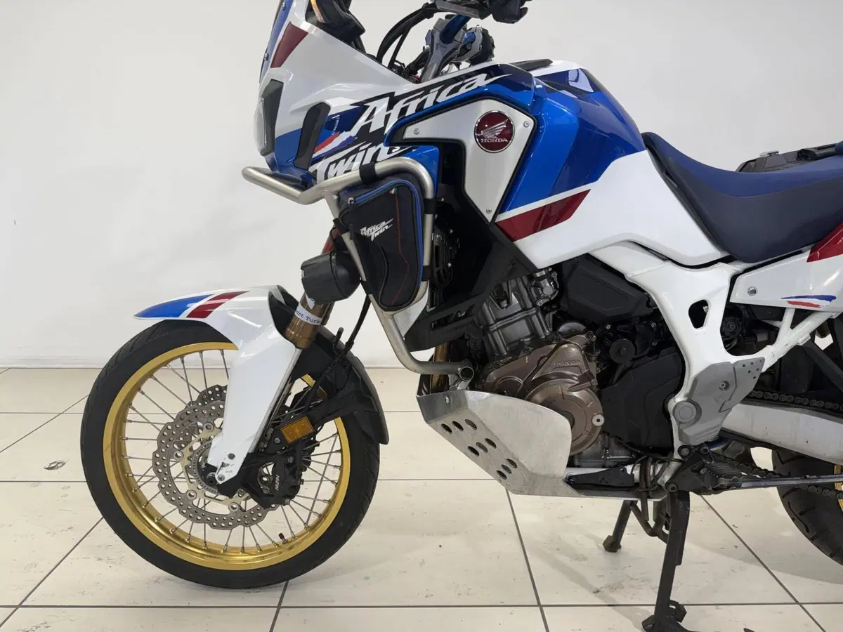 Honda Africa Twin CRF 1000L Adventure Sports DCT (2018 - 19) (13)