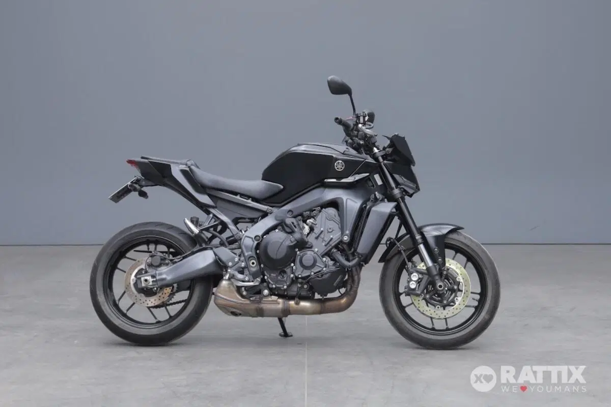 Yamaha MT-09 Y-AMT (2024 - 26) (4)
