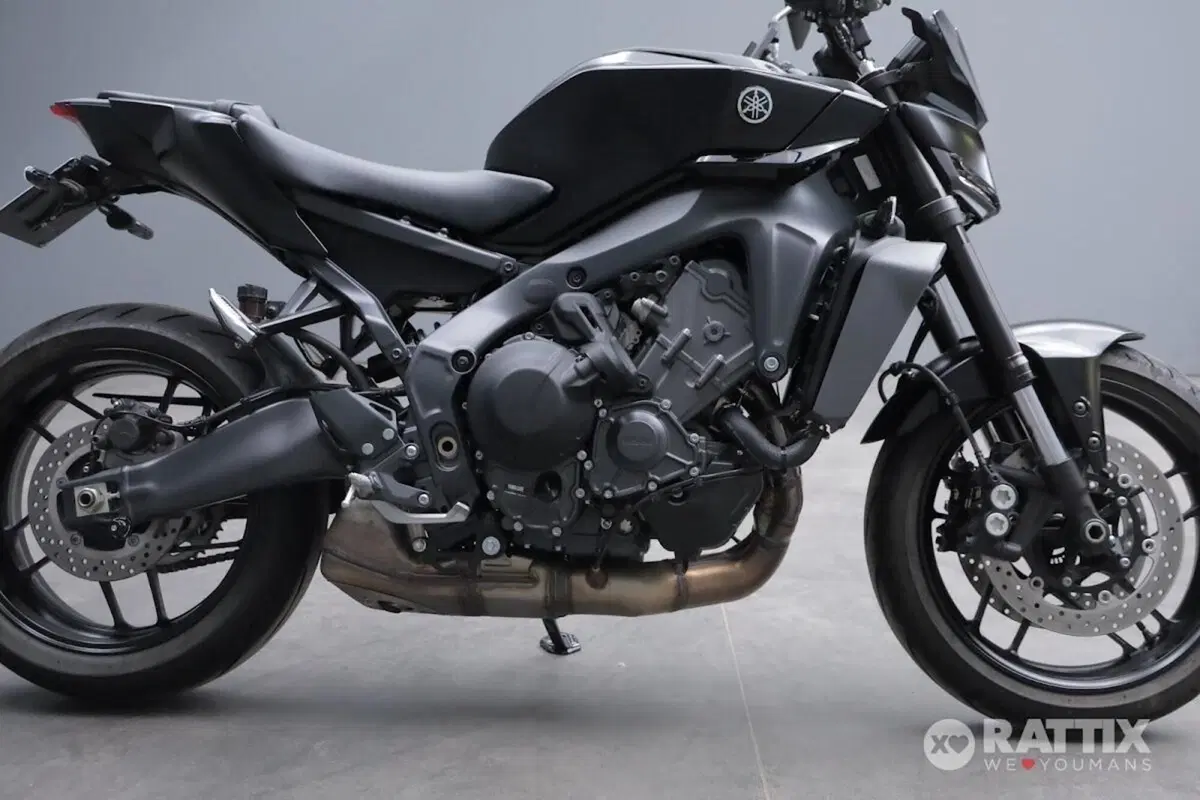 Yamaha MT-09 Y-AMT (2024 - 26) (8)