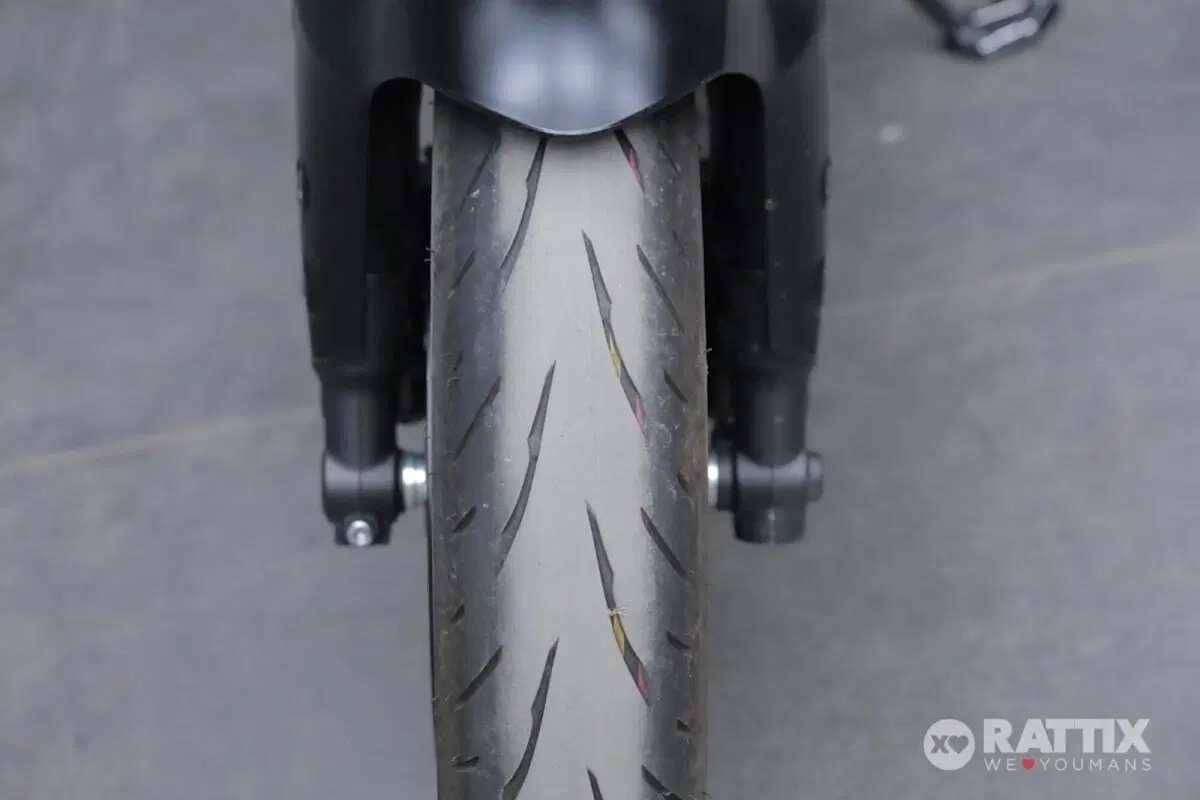 Yamaha MT-09 Y-AMT (2024 - 26) (10)