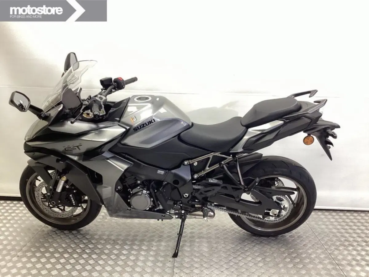 Suzuki GSX-S1000GT (2025 - 26) (2)