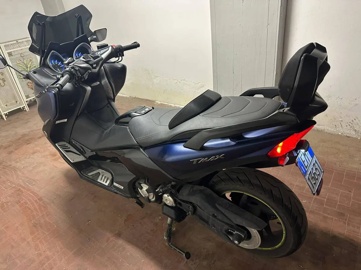 Yamaha T-Max 530 SX Sport Edition (2018 - 19) (4)