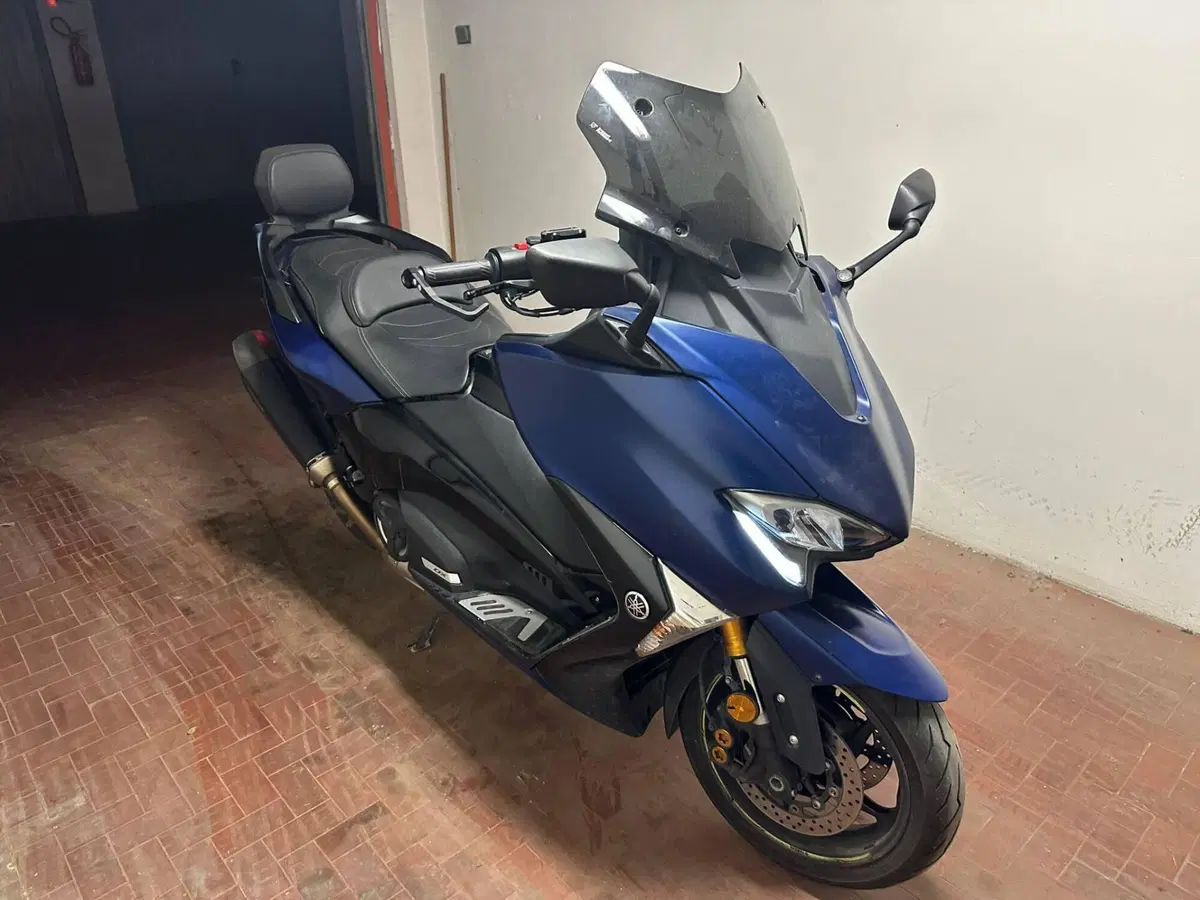 Yamaha T-Max 530 SX Sport Edition (2018 - 19) (7)