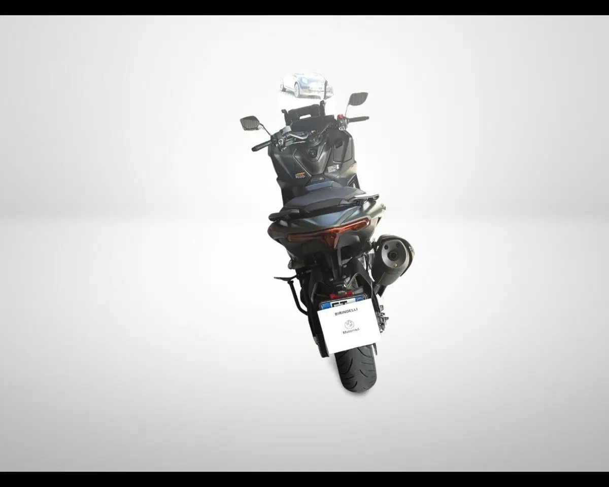 Yamaha T-Max 560 Tech Max (2025 - 26) (7)