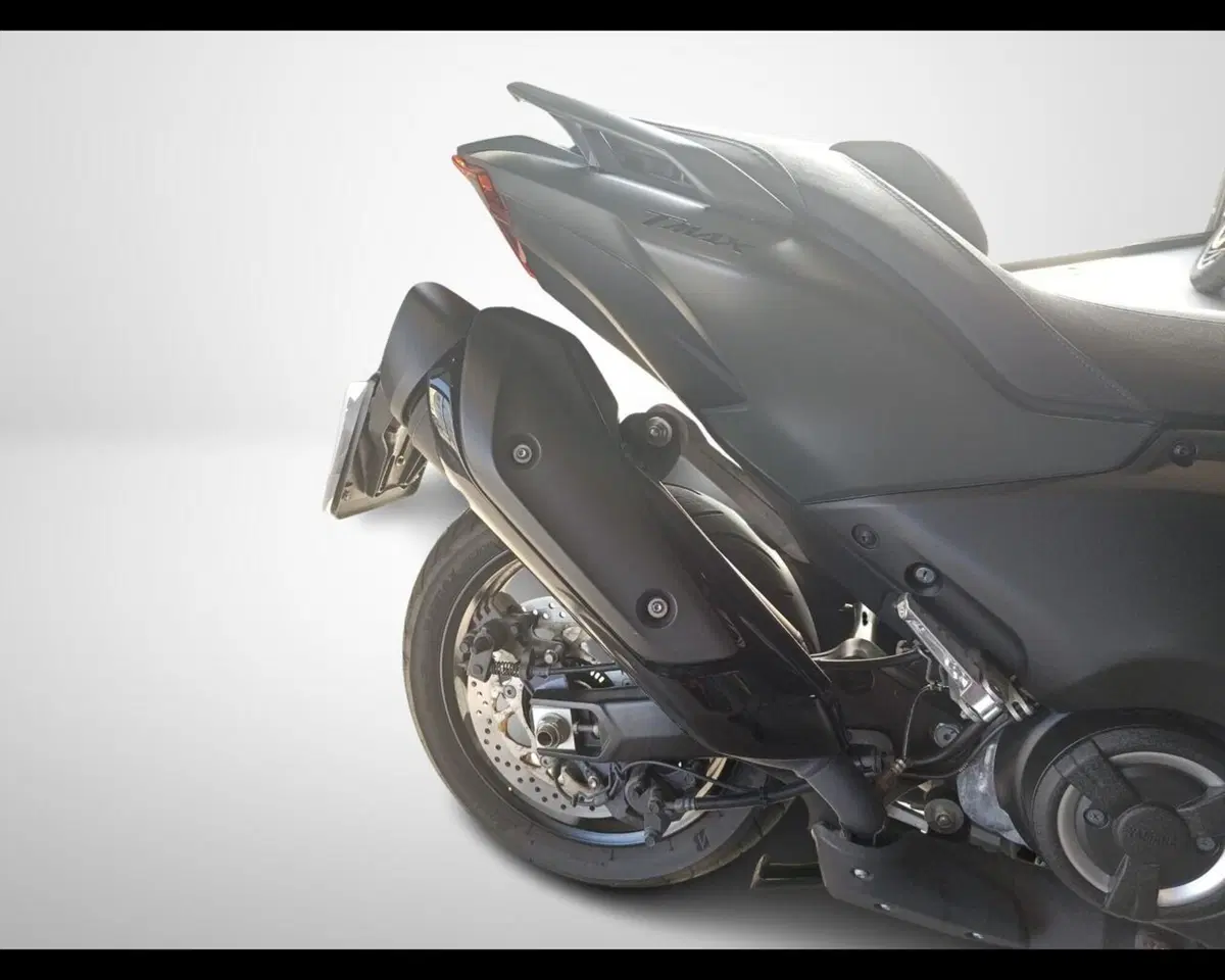 Yamaha T-Max 560 Tech Max (2025 - 26) (13)