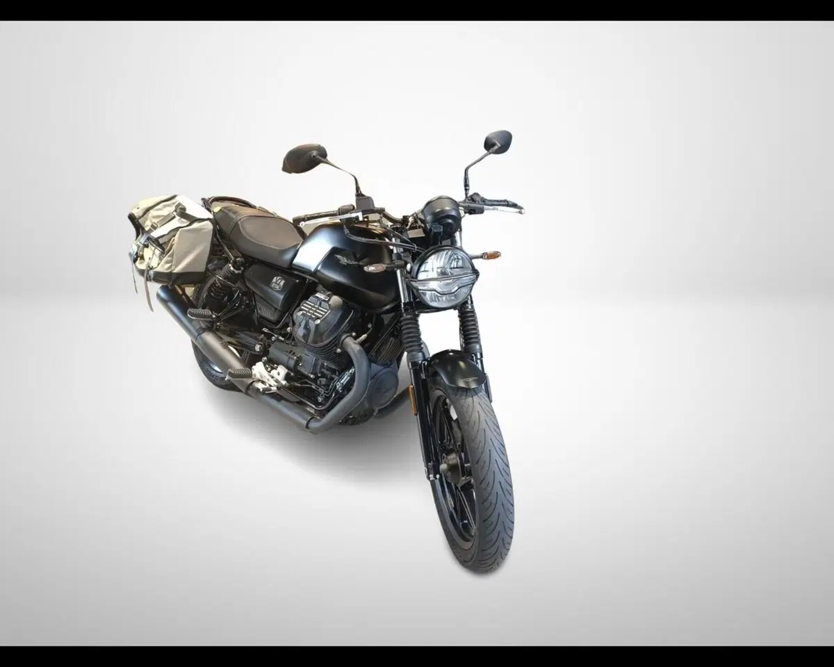 Moto Guzzi V7 Stone (2021 - 24) (15)