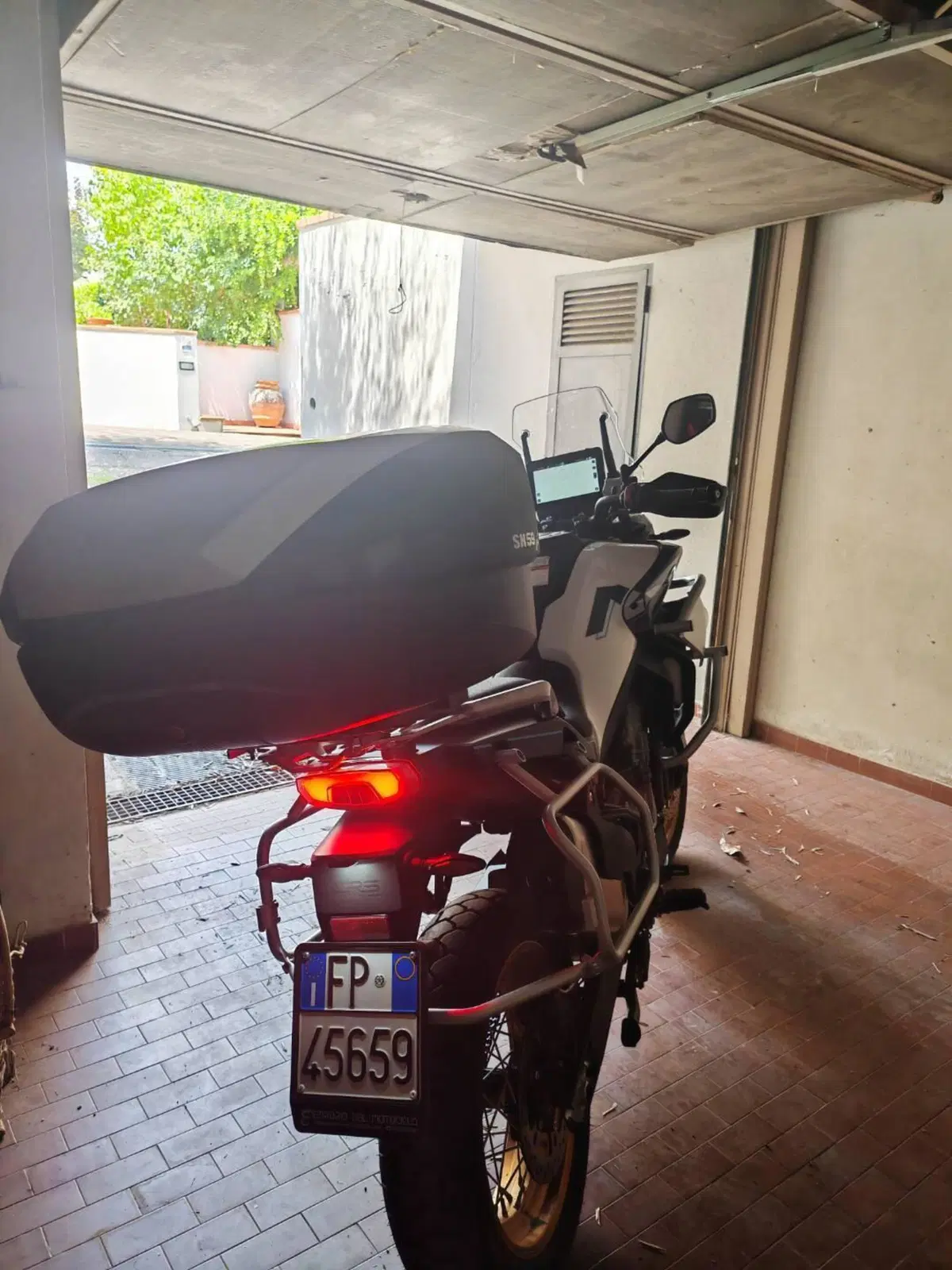 CFMOTO 800MT Explore (2023 - 26) (4)