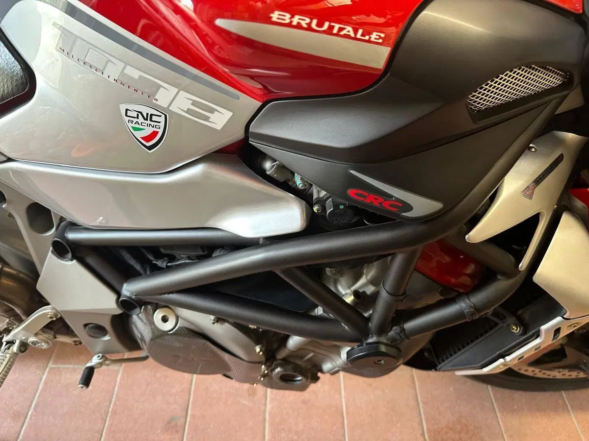 MV Agusta Brutale 1078 RR (8)