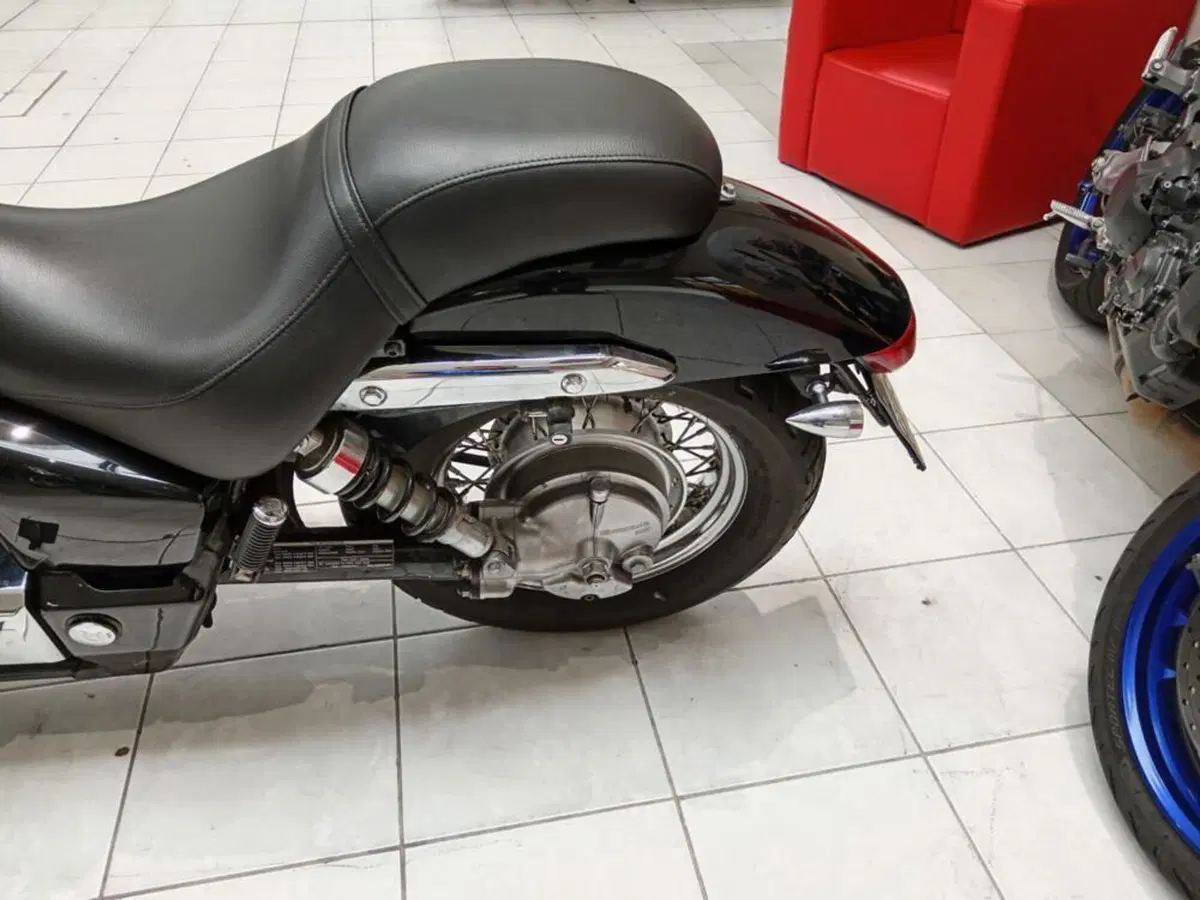 Honda VT 750 Shadow Spirit (4)