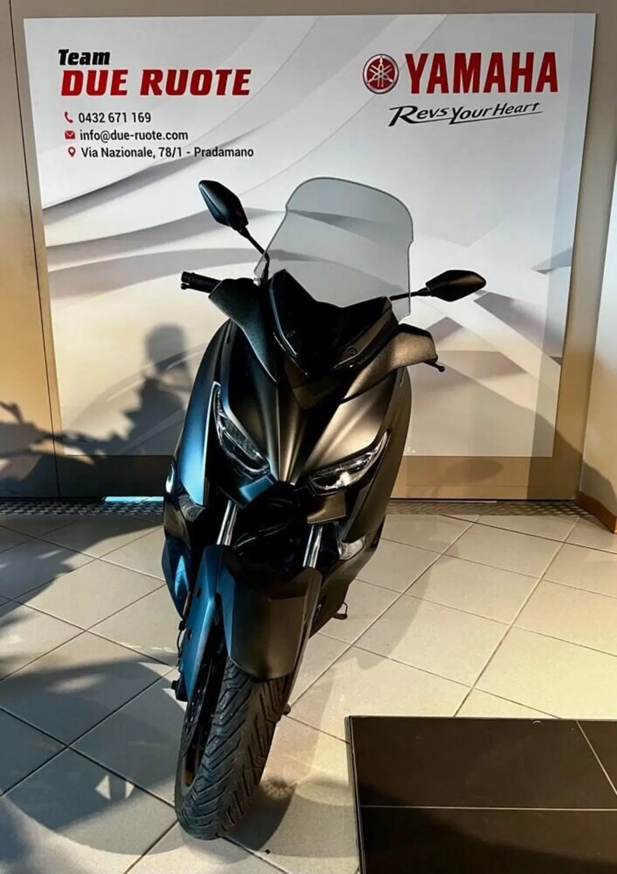 Yamaha X-Max 400 Iron Max (2019 - 20) (5)