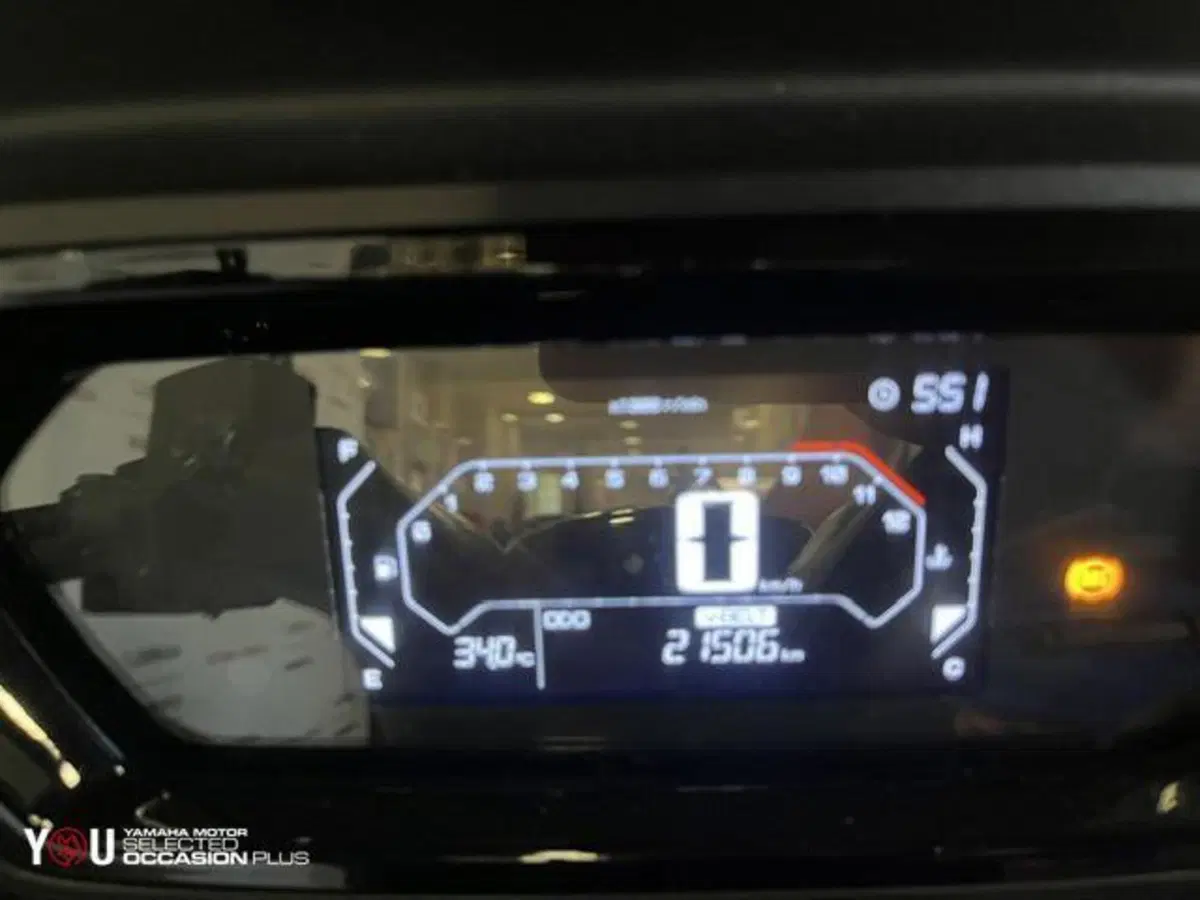 Yamaha X-Max 300 (2021 - 24) (3)