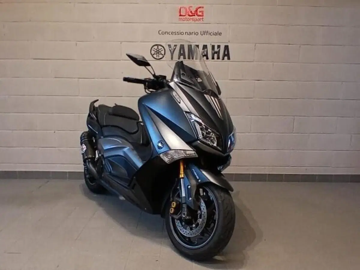Yamaha T-Max 530 (2015 - 16) (2)