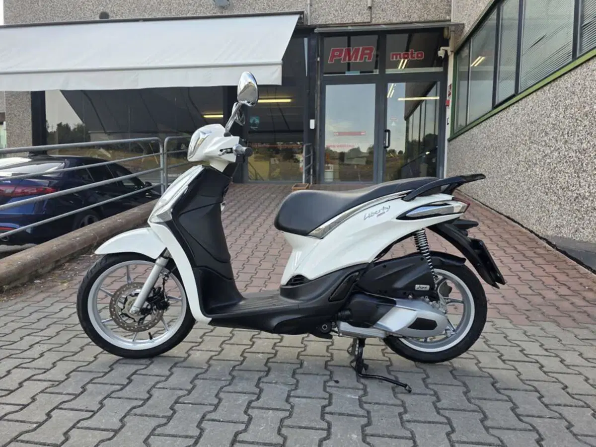 Piaggio Liberty 150 3V ABS (2021 - 24) (4)