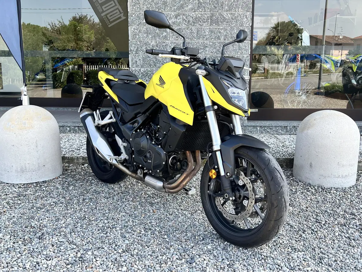 Honda CB 750 Hornet (2023 - 24) (2)