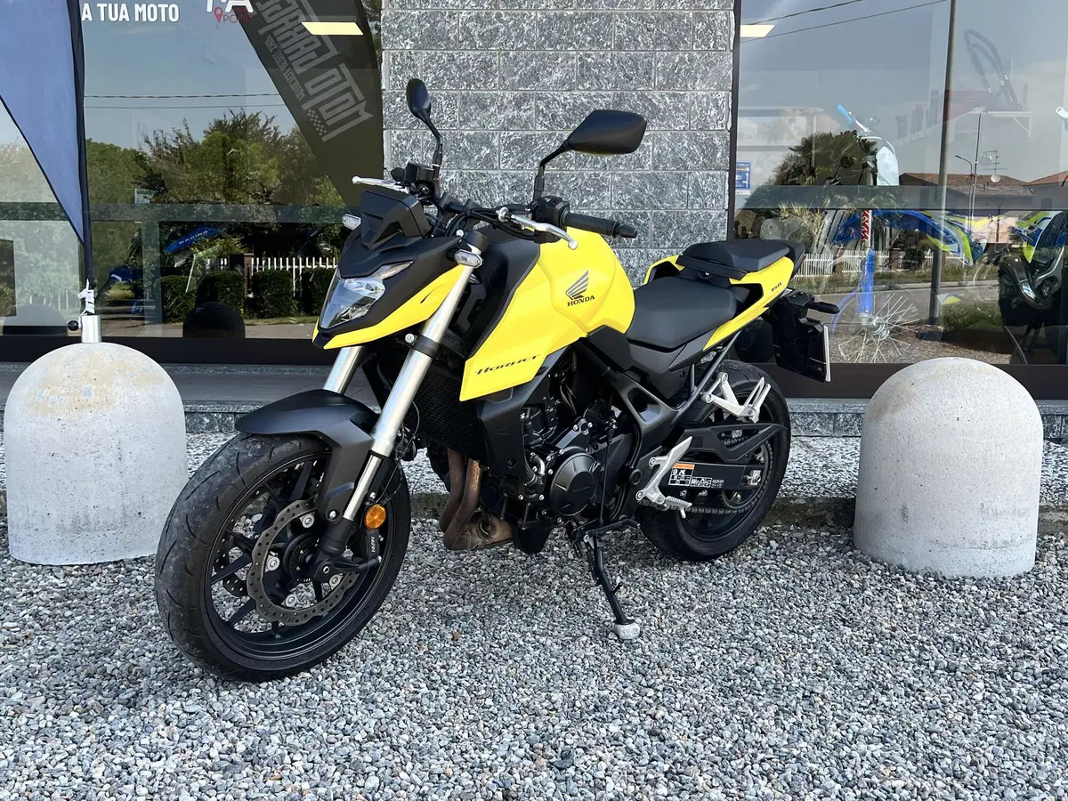 Honda CB 750 Hornet (2023 - 24) (3)