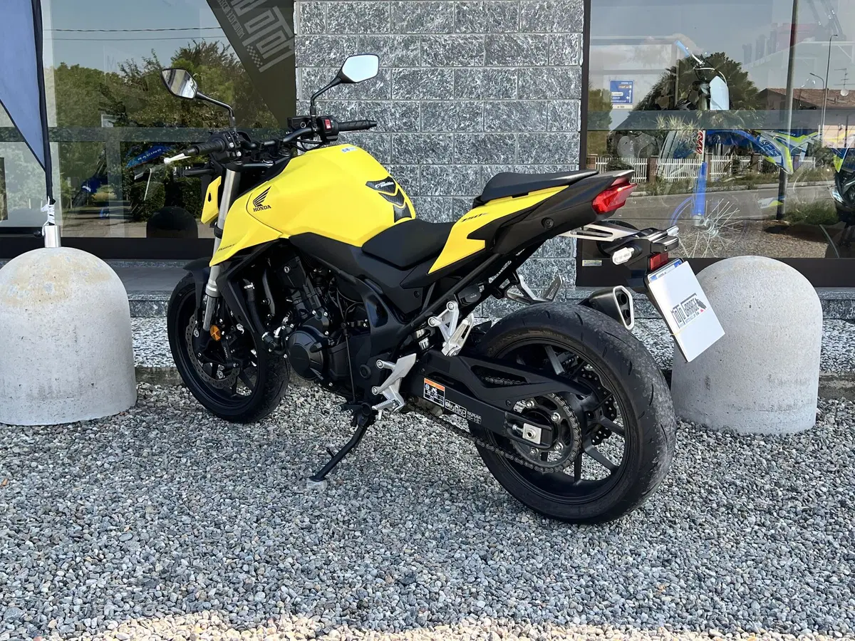 Honda CB 750 Hornet (2023 - 24) (5)