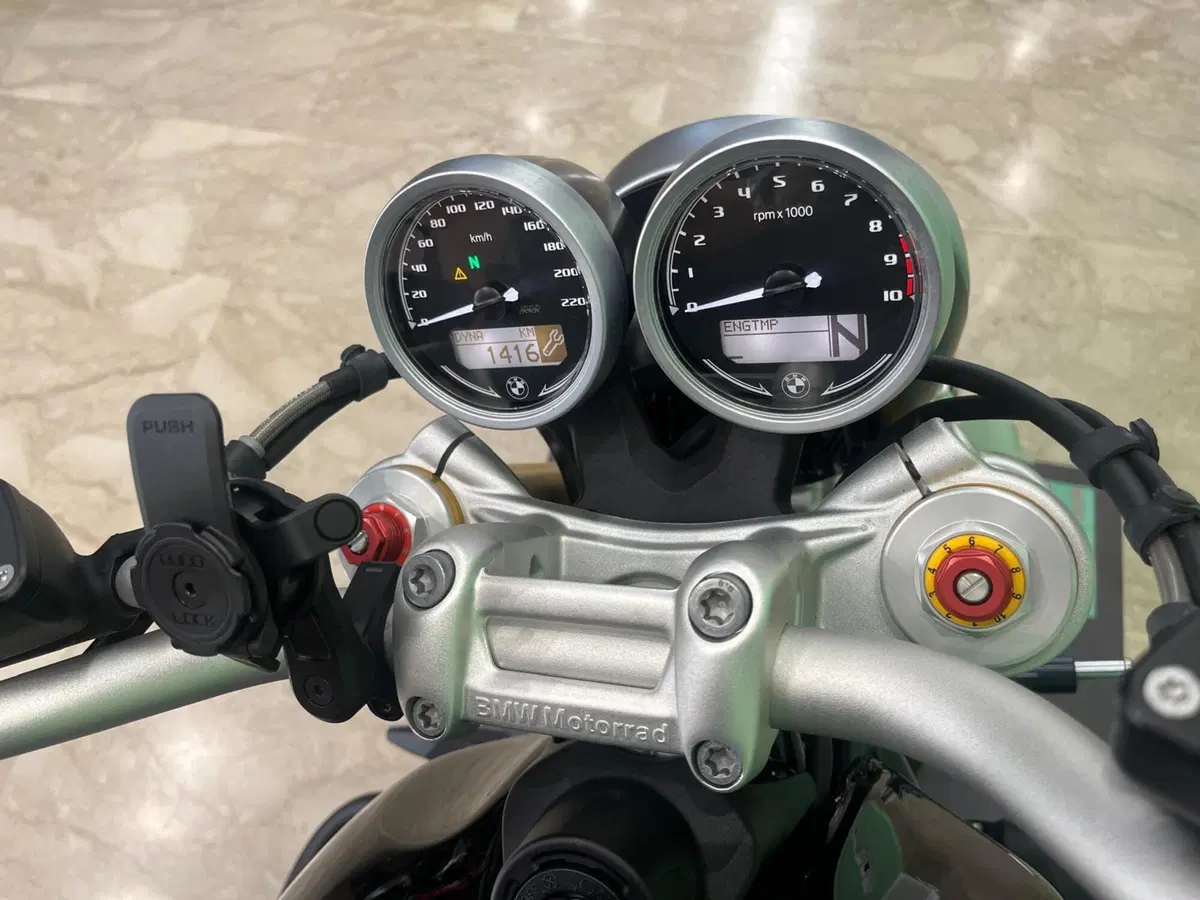 Bmw R nineT Pure (2021 - 24) (2)