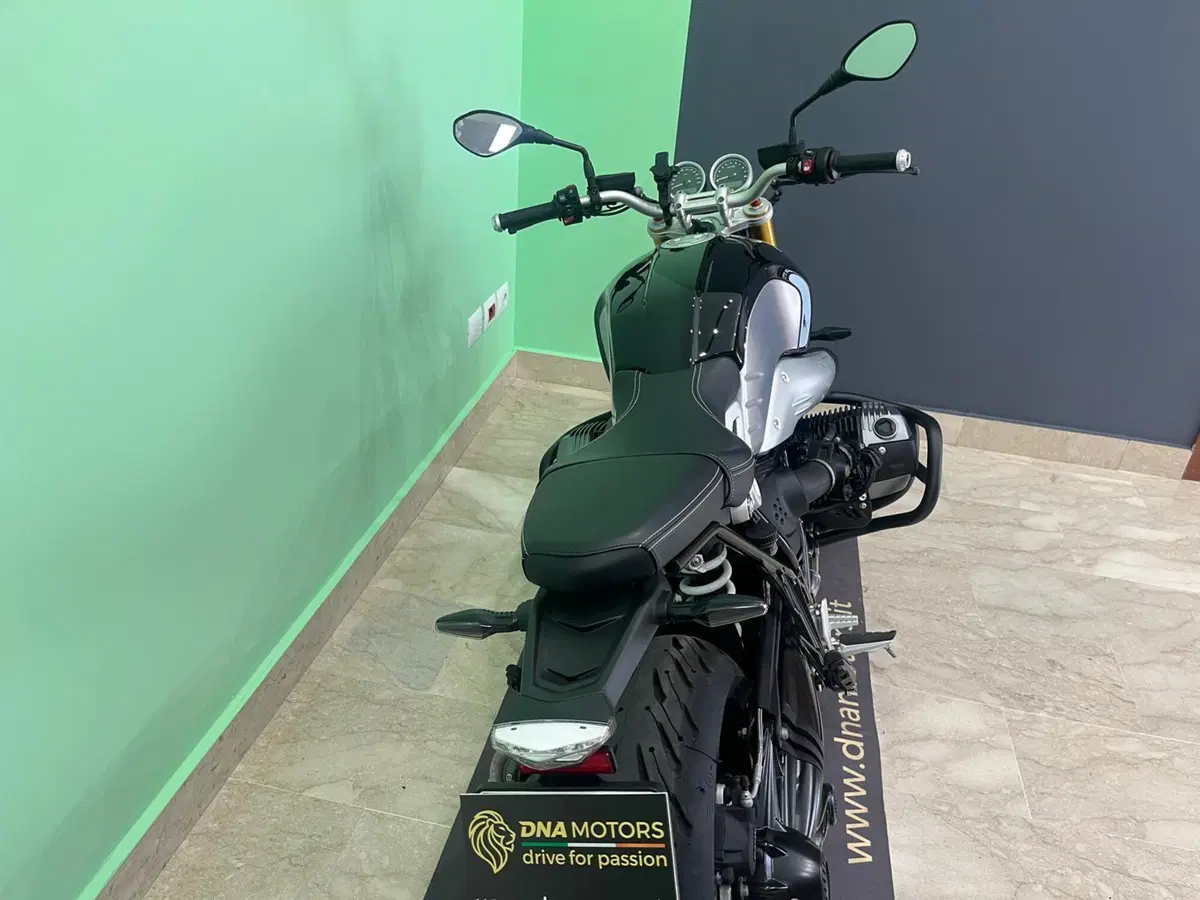 Bmw R nineT Pure (2021 - 24) (7)