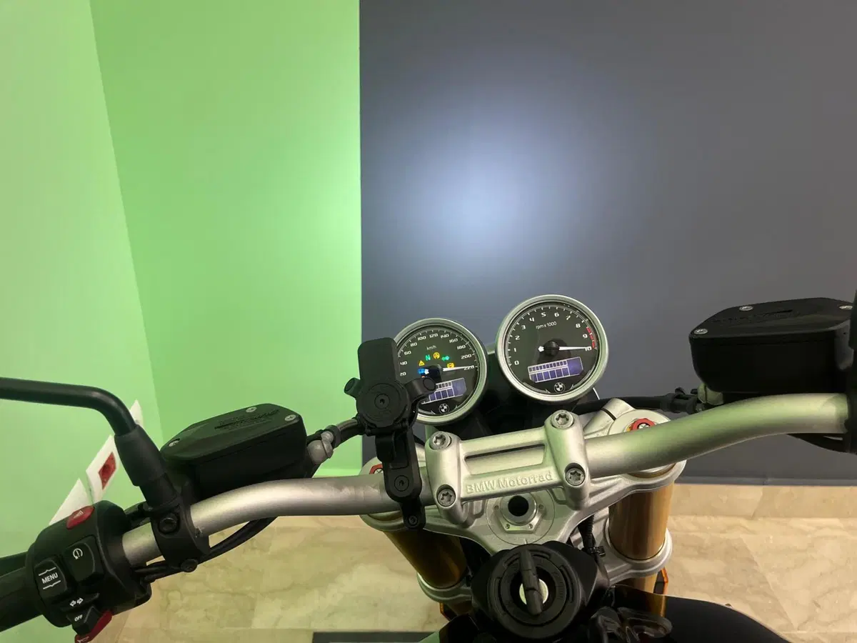 Bmw R nineT Pure (2021 - 24) (8)
