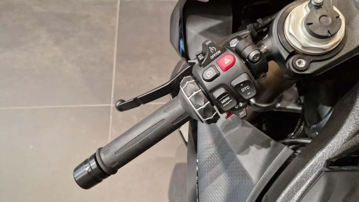 Bmw S 1000 RR (2025 - 27) (7)