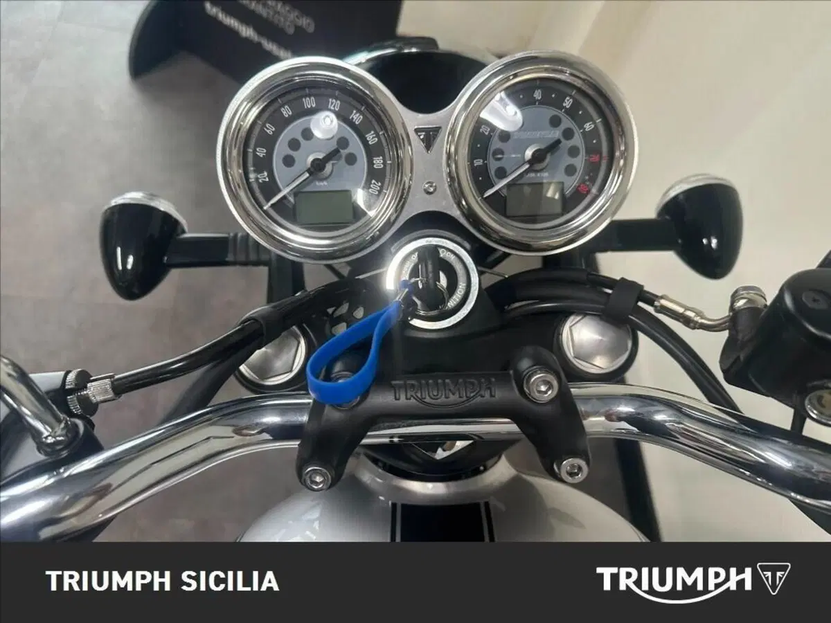 Triumph Bonneville T100 Icon Edition (2025 - 26) (10)