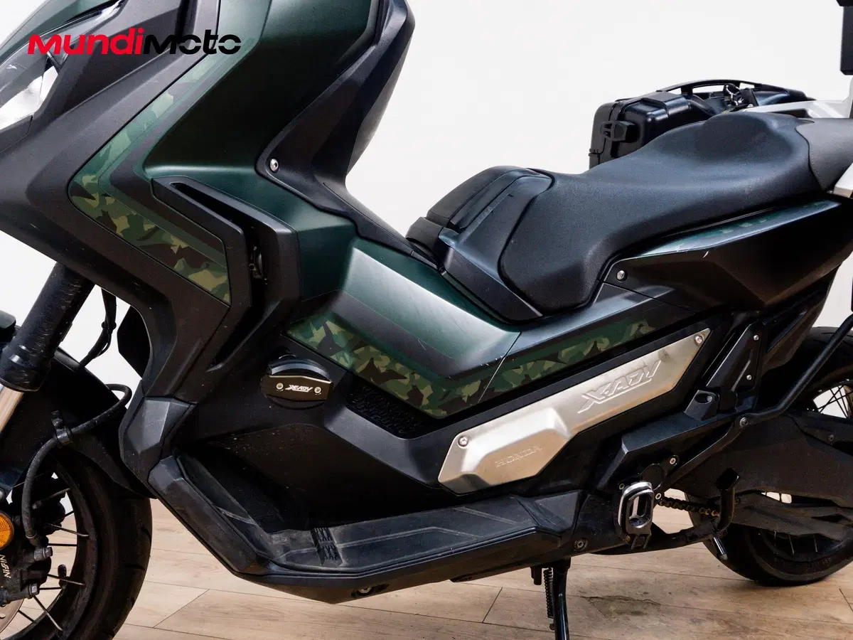 Honda X-ADV 750 (2017) (9)