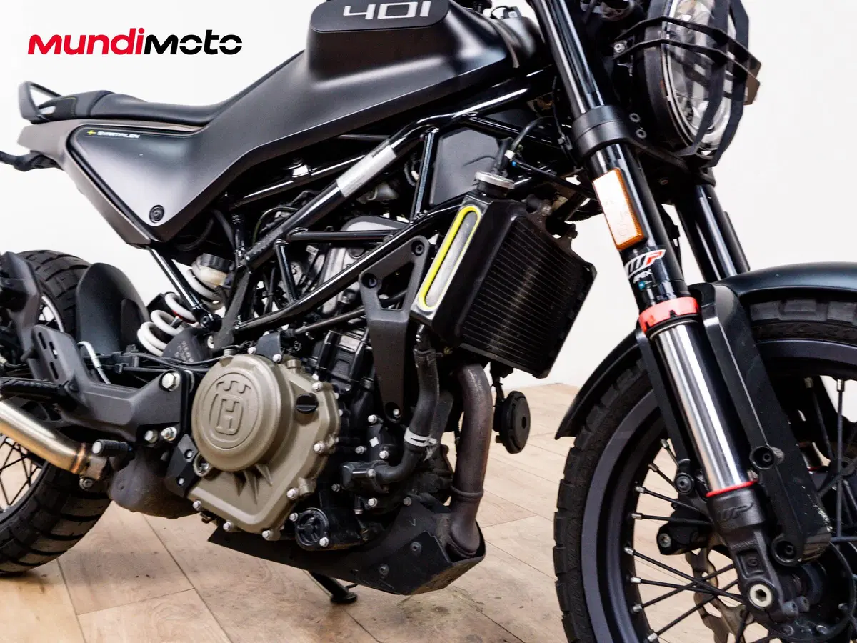 Husqvarna Svartpilen 401 (2020) (5)