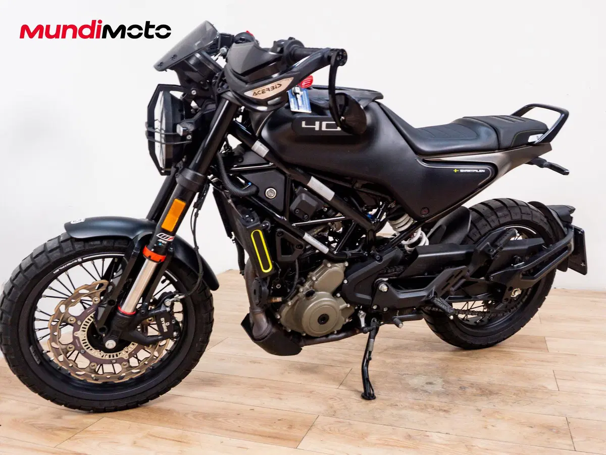 Husqvarna Svartpilen 401 (2020) (8)