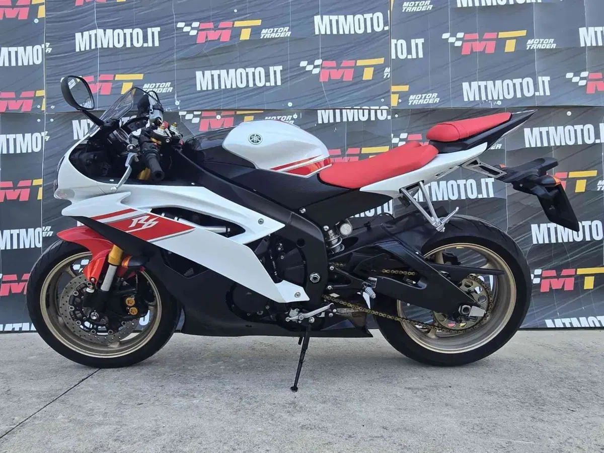 Yamaha YZF R6 (2010 - 16) (2)