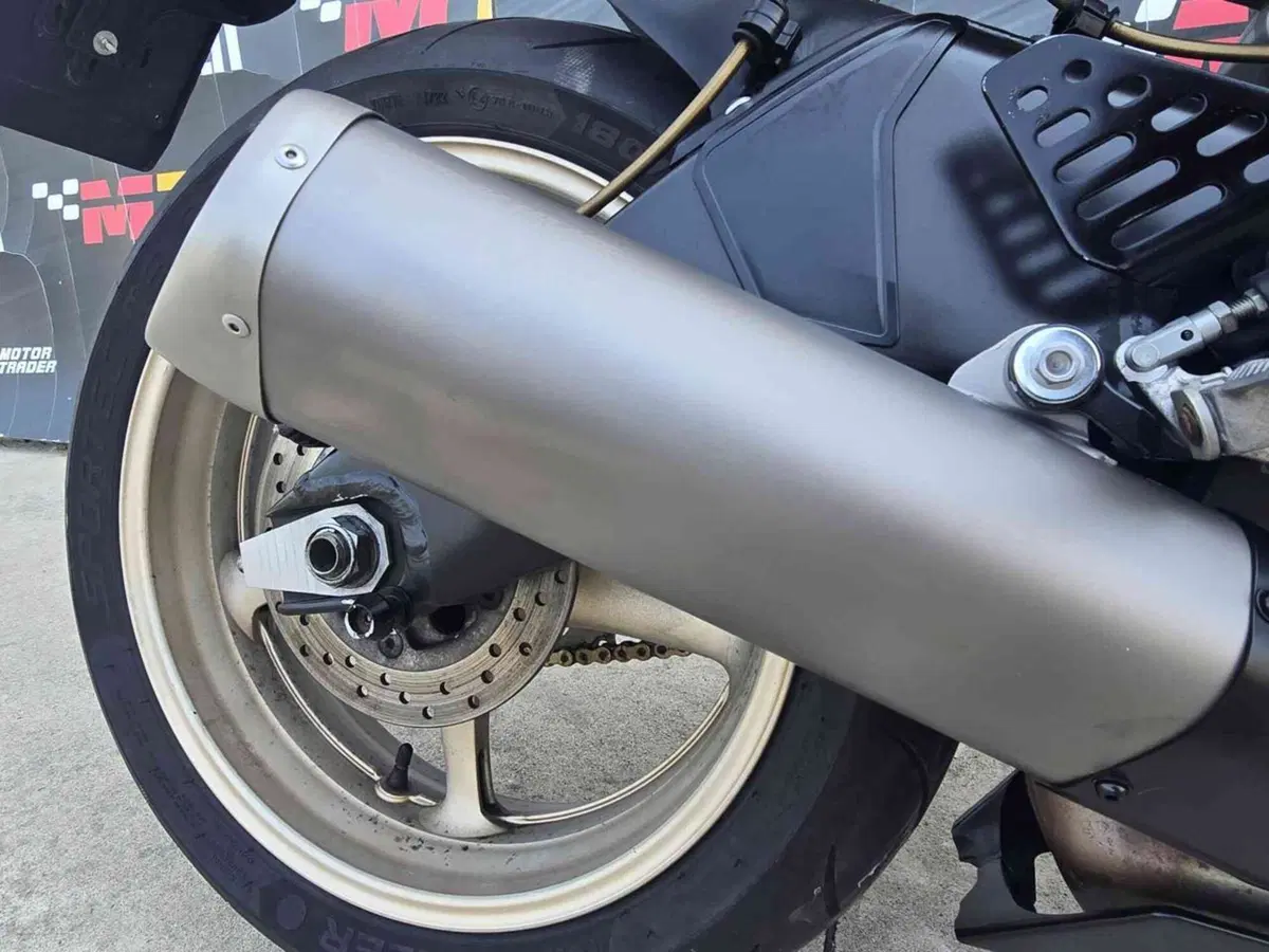 Yamaha YZF R6 (2010 - 16) (16)