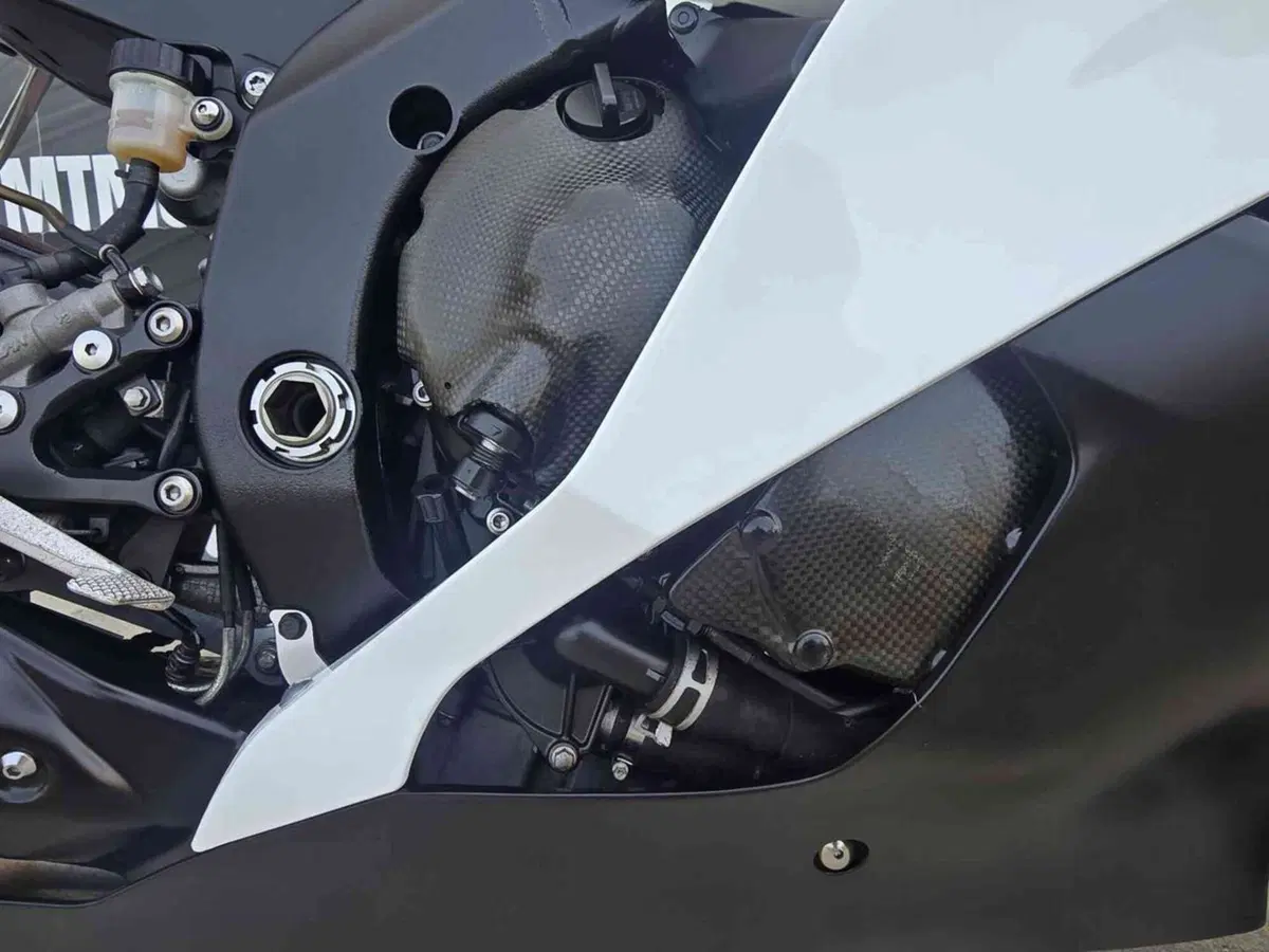 Yamaha YZF R6 (2010 - 16) (17)