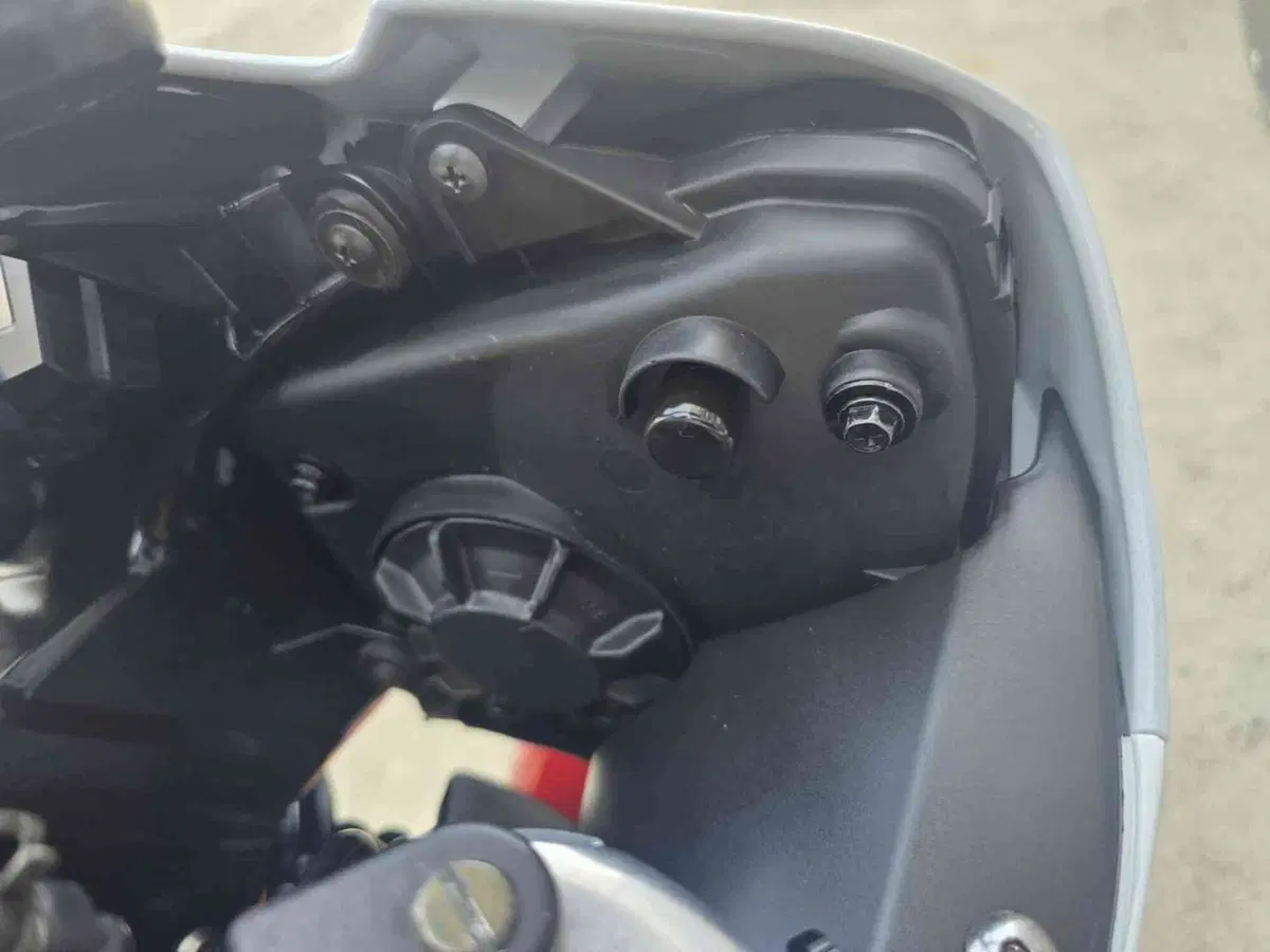 Yamaha YZF R6 (2010 - 16) (11)