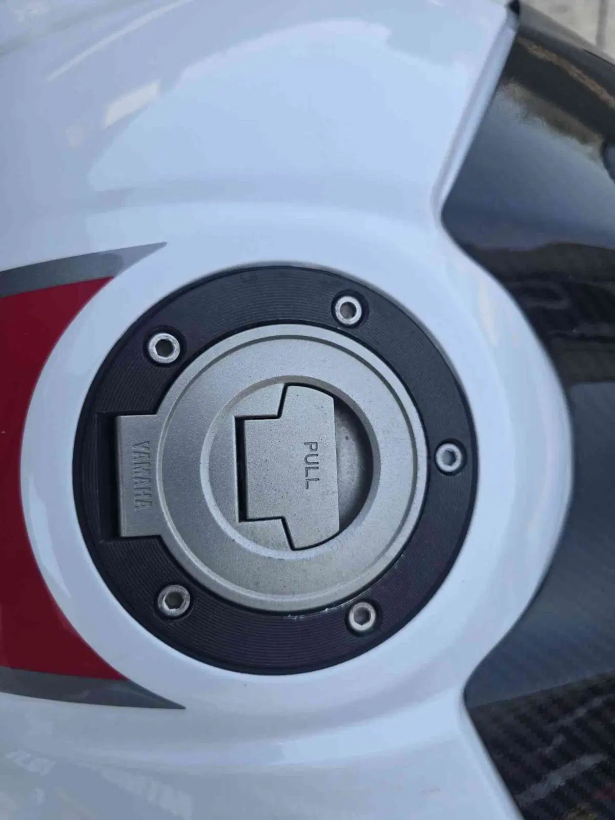 Yamaha YZF R6 (2010 - 16) (7)