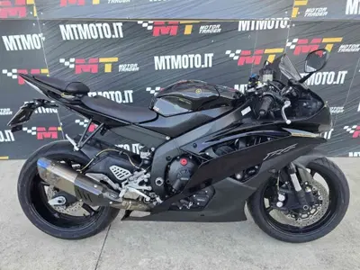 Yamaha YZF R6 (2010 - 16) usata