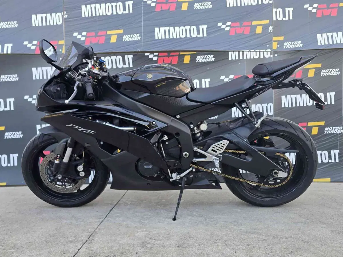 Yamaha YZF R6 (2010 - 16) (2)