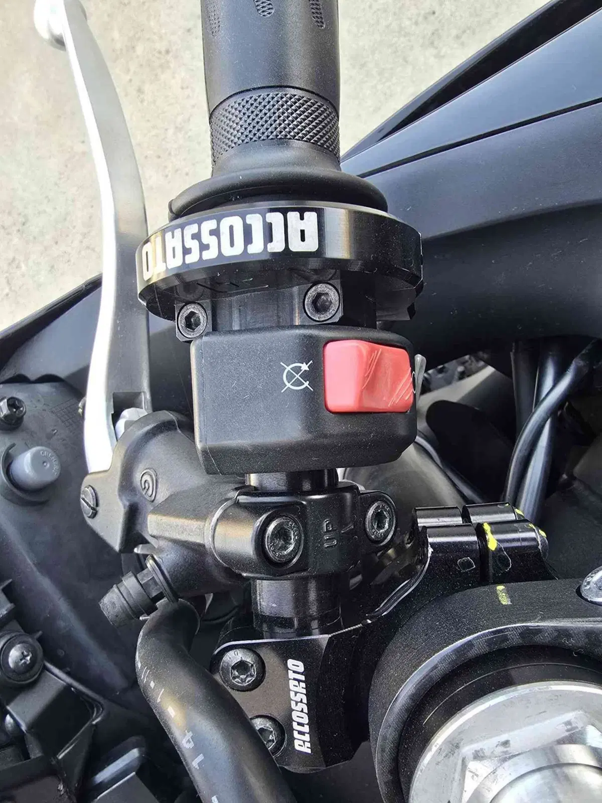 Yamaha YZF R6 (2010 - 16) (12)
