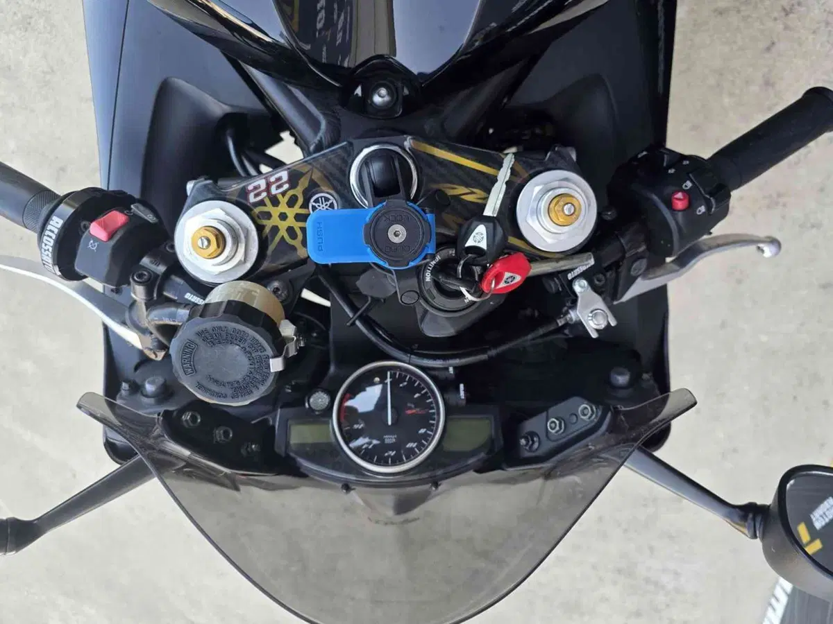 Yamaha YZF R6 (2010 - 16) (13)