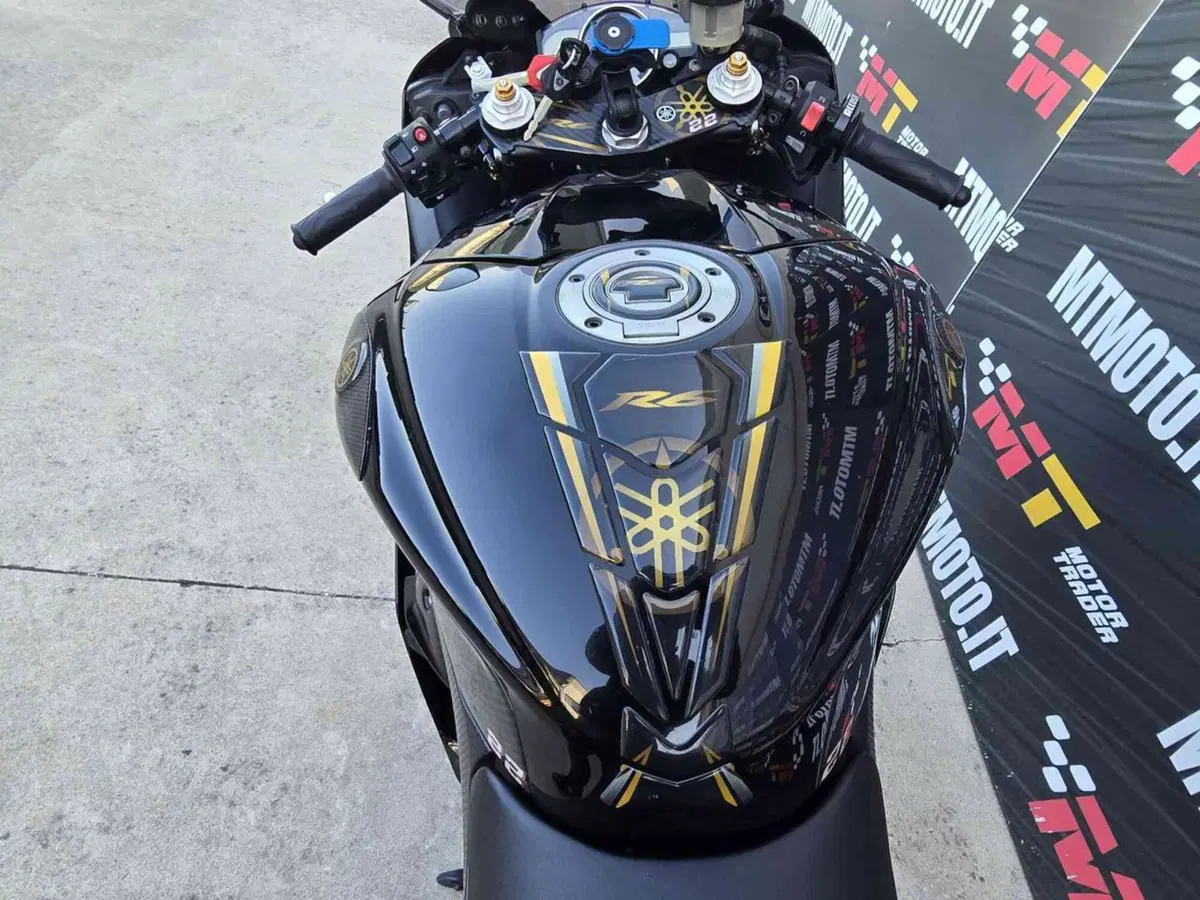 Yamaha YZF R6 (2010 - 16) (38)