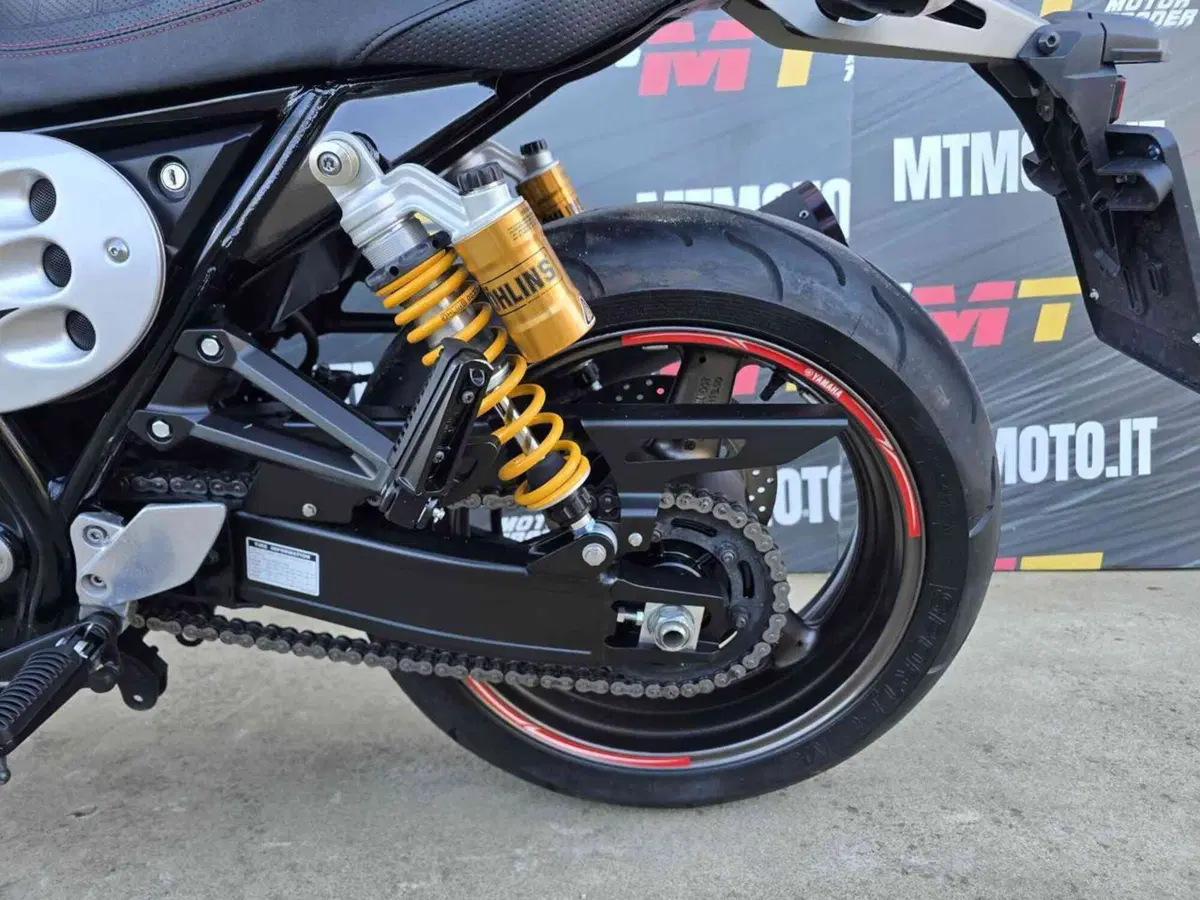 Yamaha XJR 1300 (2015 - 17) (7)