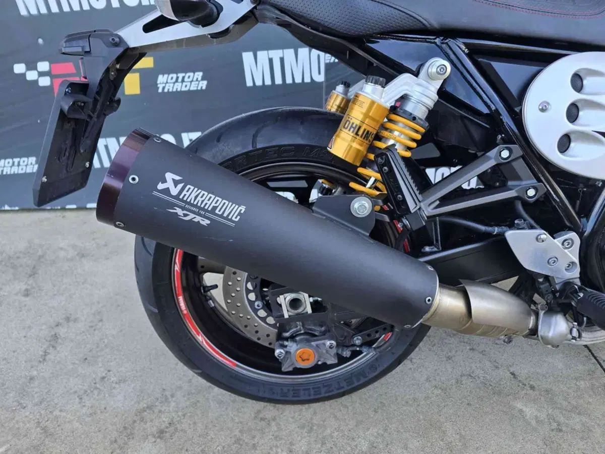 Yamaha XJR 1300 (2015 - 17) (8)