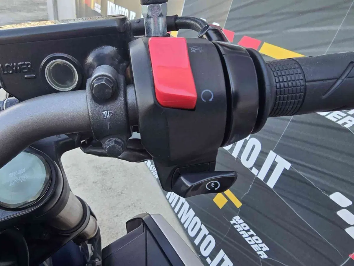 Honda CB 650 R (2021 - 23) (13)