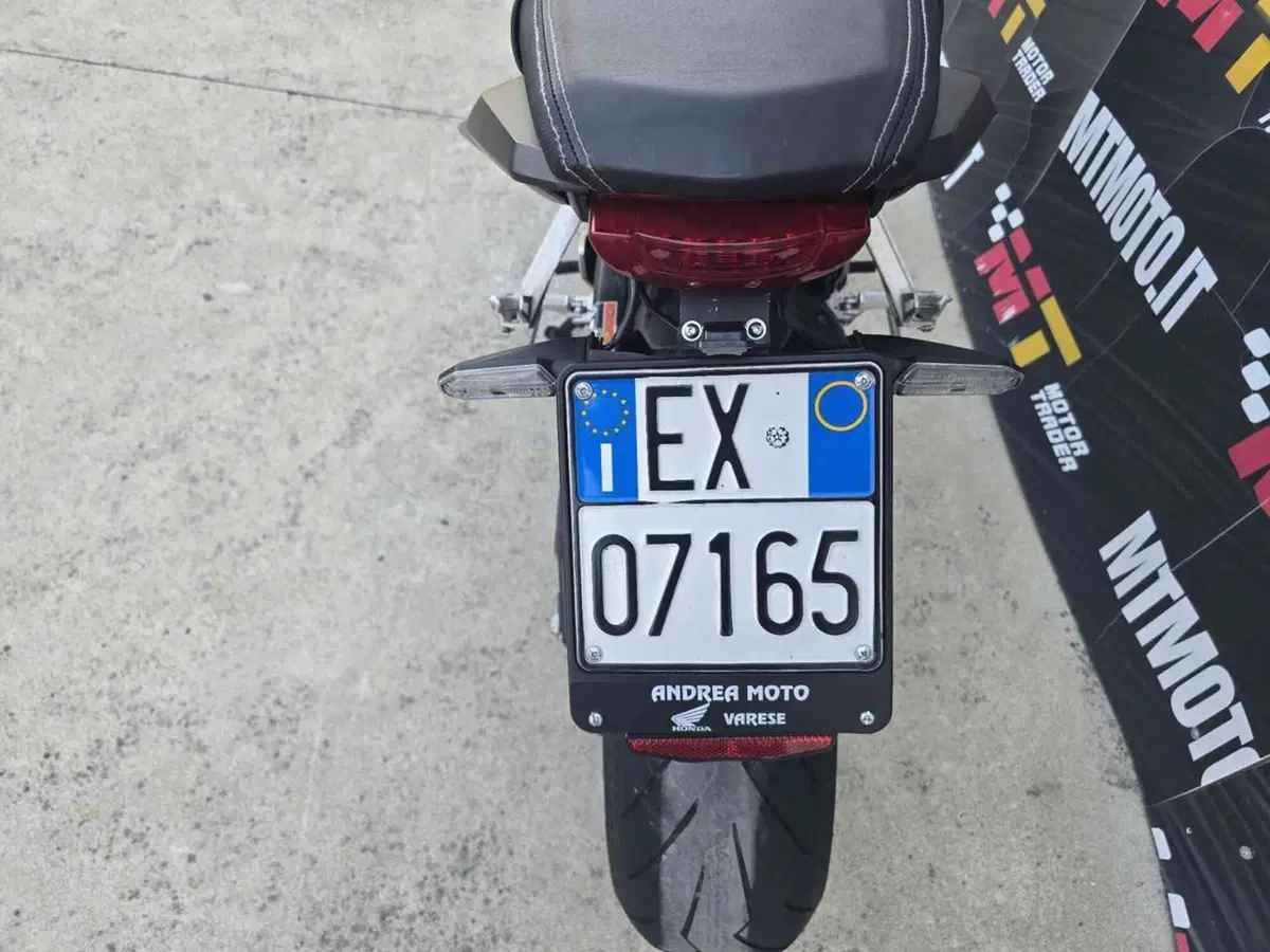 Honda CB 650 R (2021 - 23) (16)