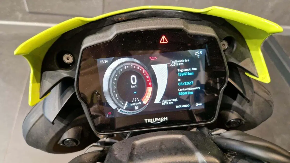 Triumph Speed Triple 1200 RX (2025 - 26) (10)