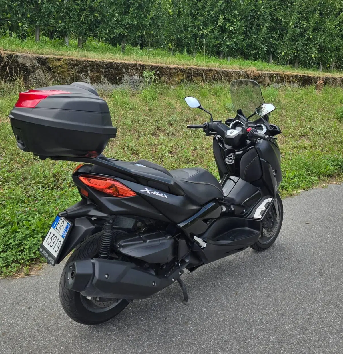 Yamaha X-Max 400 Iron Max (2019 - 20) (2)