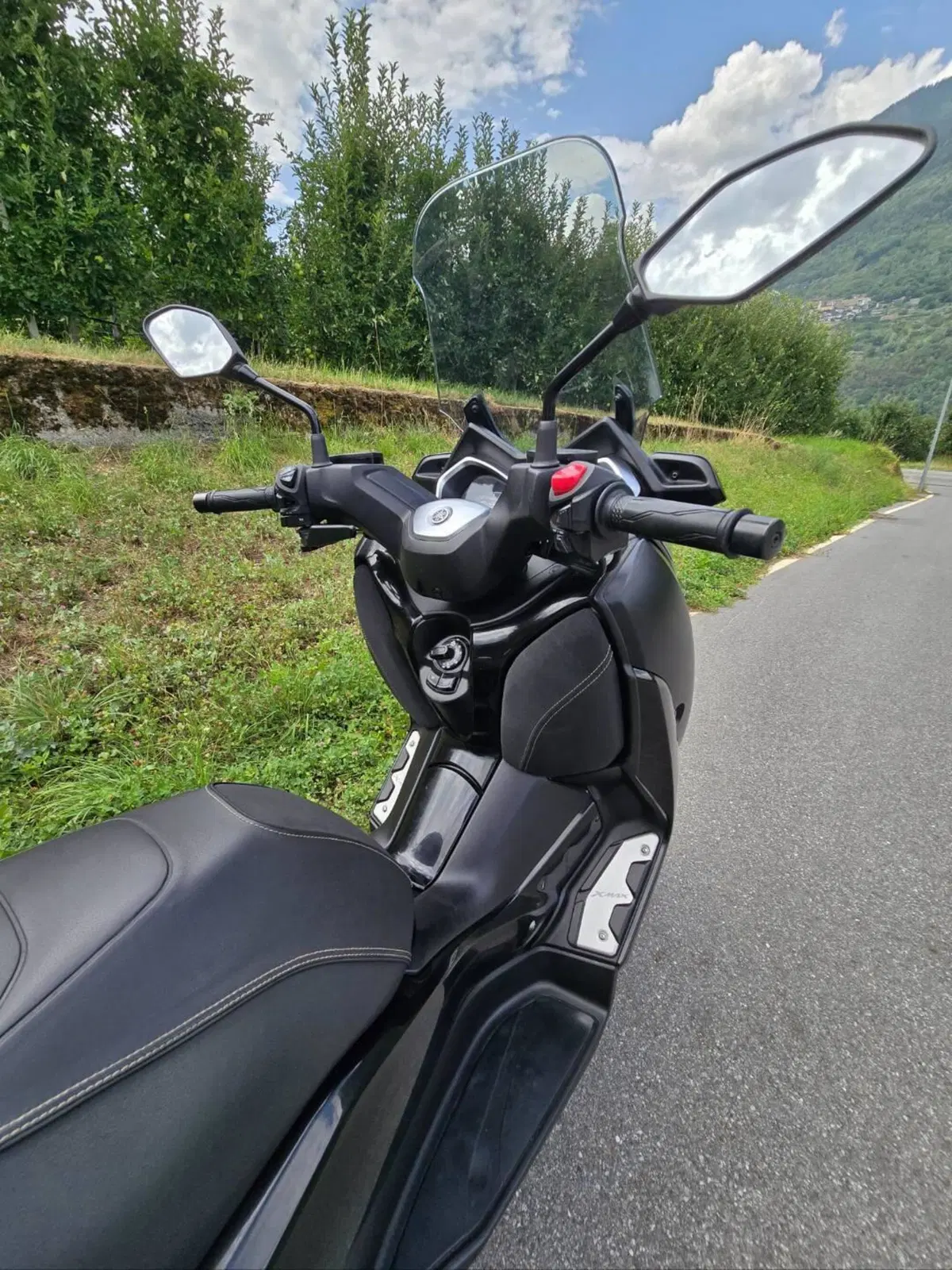 Yamaha X-Max 400 Iron Max (2019 - 20) (5)