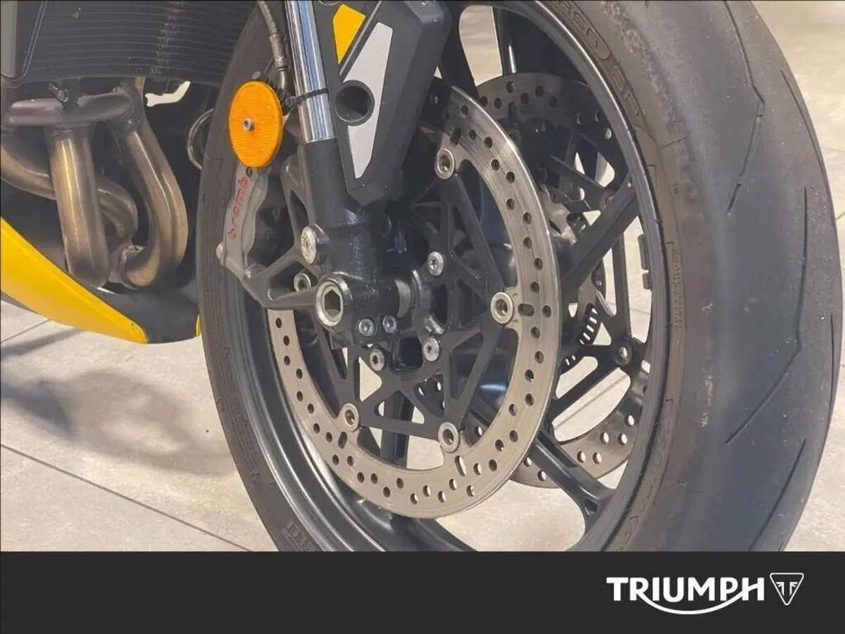 Triumph Street Triple 765 RS (2023 - 26) (10)