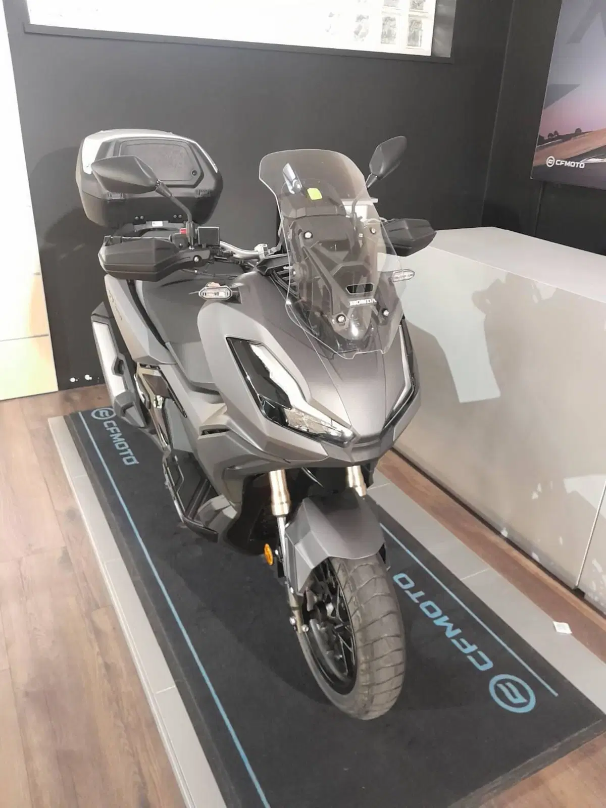 Honda ADV 350 (2022 - 24) (10)