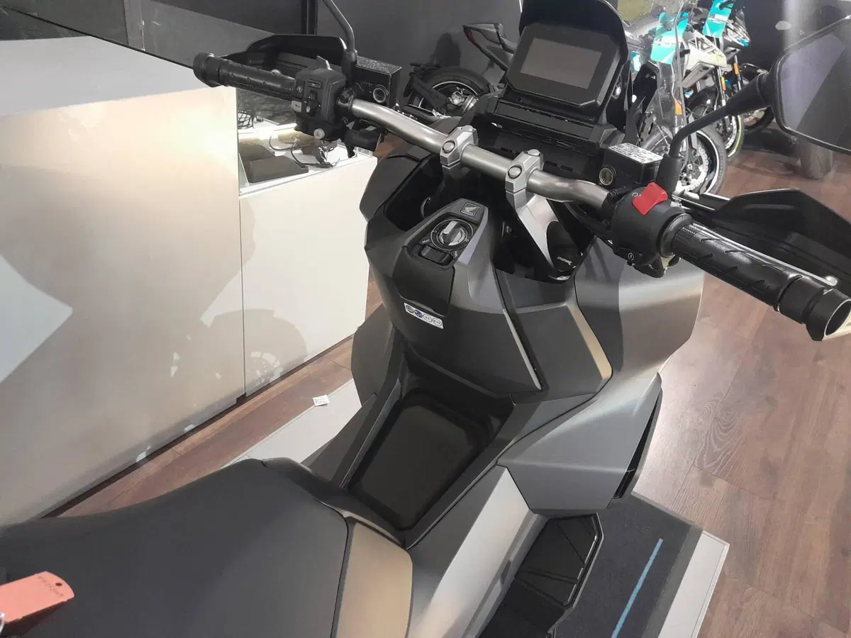 Honda ADV 350 (2022 - 24) (17)