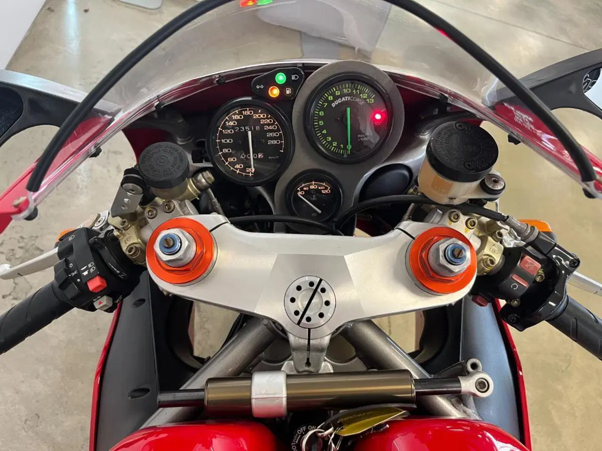 Ducati 998 (2001 - 02) (15)